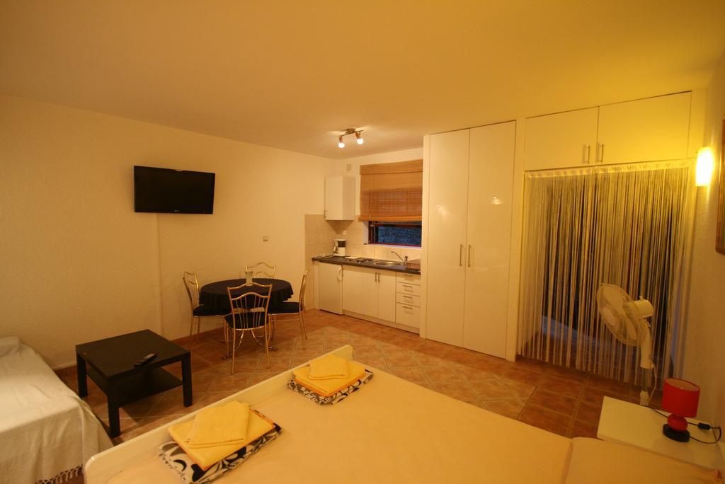 Apartments Agape Цриквеница Экстерьер фото